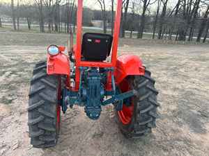 Mini Tractor Agrícola de Orugas 4x4 de 70 CV con Motor y Bomba - Maquinaria Agrícola de Alta Productividad en Venta - Product Image 2
