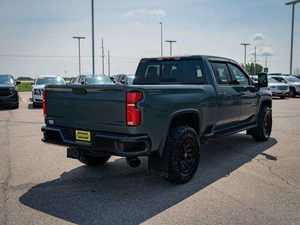 Clean 2025 C h e v r o l e t Silver ado 3500HD LTZ Crew Cab 4WD - Product Image 3