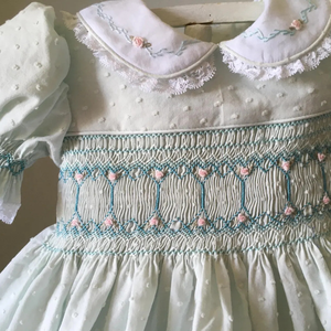 Vestido de lino suave hecho a mano para niñas pequeñas, estilo informal para el primer cumpleaños de niños pequeños, OEM hecho en Vietnam - Product Image 1