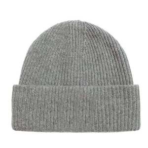 Gorro Jacquard Más Vendido 2025, Gorro de Invierno Hecho en Pakistán, Gorros de Invierno al por Mayor, Gorro Barato Liso de Alta Calidad 100% Acrílico con Lazos - Product Image 5