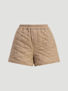 2024 nouvelle tendance polyester recyclé matelassé rembourré OEM personnalisé diamant Quilting poches latérales respirant confortable femmes Shorts - Product Image 6
