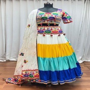Coton Viscose spécial Navratri de qualité supérieure avec fil et miroir Fabricant Lehenga Choli de Surat - Product Image 1