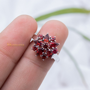 Belle fleur forme grenat naturel bague en pierres précieuses à la main 925 bague en argent Sterling bijoux pour la vente en gros - Product Image 3