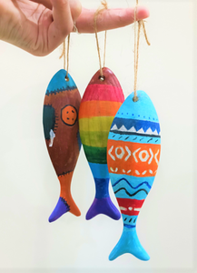 Ornements de poissons en bois faits à la main en bois flotté en gros personnalisés / Décoration murale en bois sculpté à la main, cadeaux artisanaux en bois - Product Image 5