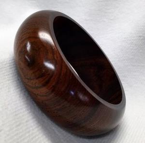 Elegantes Brazaletes de Madera Hechos a Mano, Impermeables, con Acabado Liso y Brillante, Colores Personalizados, Joyería para Mujer, Regalo Empresarial, Colección - Product Image 4