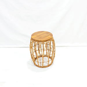 Table d'appoint ronde moderne en métal, plastique, rotin et bois avec plateau lisse - Product Image 6