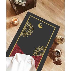 Tapis de prière islamique rouge et or : Tapis de culte musulman, tapis imprimé, tapis à poils doux - Product Image 3