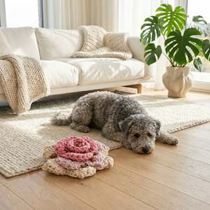 Jouet en corde pour chien, fleur de prunier artisanale, style adorable - Product Image 4