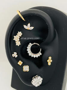 14K Solid Gold Leaf Stud Piercing diamant naturel. - Product Image 5