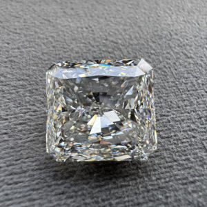 Diamant synthétique de laboratoire de 20,04 carats, taille Radiant, couleur H, clarté VS2, certifié IGI, pour la fabrication de bagues - Product Image 6