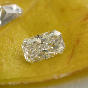 Diamantes Sueltos Cultivados en Laboratorio para Joyería Personalizada SHRAMAN DIAMOND, Claridad VVS-VS1, Corte Radiante Excelente, Color DEF, CVD/HPHT, 5.8*4MM - Product Image 1