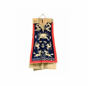 Fabricant d'articles de décoration de chambre tissu de tissage de teinture vivace en bois suspendu attaché trucs antiques Vietnam - Product Image 3