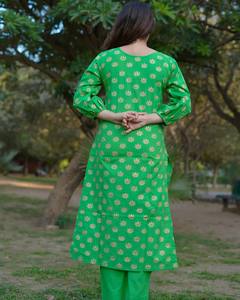 Ensemble coordonné Aaranya Bloom en pur coton imprimé à la main avec motif doré au meilleur prix - Product Image 6