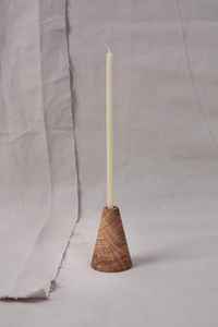 Porte-bougie en bois de haute qualité avec un design attrayant pour la décoration de table et de bureau de Noël, support à bougie de qualité supérieure - Product Image 4