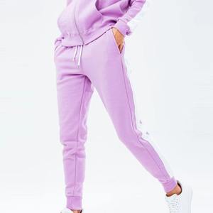 Survêtement pour femmes pull court minimal en vrac vente en gros décontracté élégant tenue moderne à la mode vêtements de mode de tous les jours - Product Image 2