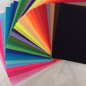 Tissu de feutre coloré de polyester antistatique imperméable de style modelé du Vietnam pour des prix bon marché d'accessoires et de jouets d'agriculture - Product Image 5