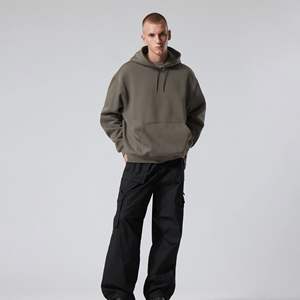 Sweat à capuche pour homme en molleton 100% coton, léger, tendance, vente chaude d'hiver, surdimensionné, logo brodé personnalisé, imprimé uni - Product Image 6