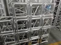 Sistema de torre elevadora de aluminio para exteriores con elevador para F34