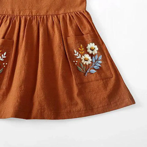 Vestido de lino suave bordado a mano para niñas, estilo informal para el primer cumpleaños de niños pequeños, OEM hecho en Vietnam - Product Image 6