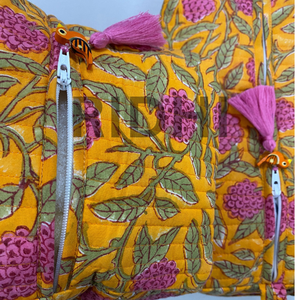 Sac fourre-tout matelassé de luxe écologique grand format jaune ambre avec fermeture éclair, imprimé à la main, réutilisable, pour voyage, vente en gros - Product Image 6