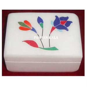 Mármol blanco de la mejor calidad con acabado fino Forma rectangular Diseño de incrustaciones de flores Joyero Propósito de aniversario de boda - Product Image 1