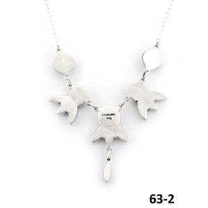 Perles religieuses classiques faites à la main de style sud-ouest, en turquoise blanche et argent sterling, avec motifs géométriques d'ancre et de chiffres, cadeau - Product Image 4