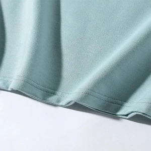 T-shirt à capuche vintage personnalisé pour hommes et short à cordon de serrage pour la taille ensemble de jogging short de survêtement à capuche OEM - Product Image 4