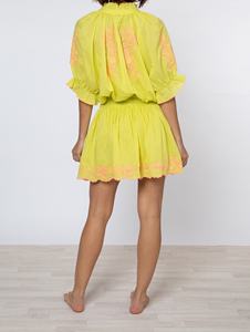 Robe mini bohème jaune à motif cachemire brodé à la main, col en V, manches courtes à pompons, taille ample, 100 % coton, automne, écologique - Product Image 3