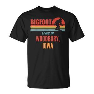 T-shirt con stampa Bigfoot Sighting in Woodbury Iowa, categoria promozionale - Product Image 1