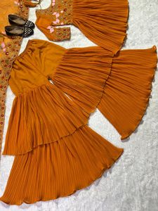 Dernière broderie indienne Sharara Gharara Kurti Set, Georgette Tissu Magnifique Créateur Pakistanais Personnaliser Vêtements Ethniques En Gros - Product Image 6