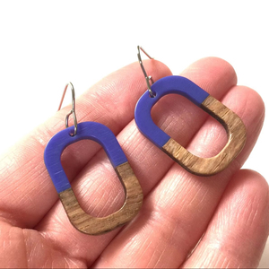 Boucles d'oreilles en résine naturelle à la mode Bijoux de fête rentables pour femmes - Product Image 1