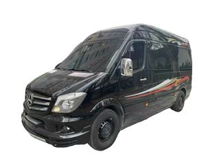 Fourgonnette de passagers Sprinter d'occasion 2023-2024, toit haut, bon état, moteur diesel/essence, conduite à gauche, cuir, transmission automatique, Euro V - Product Image 1