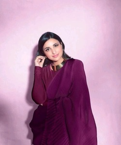 เสื้อผู้หญิงผ้าซาตินผ้าไหมพิมพ์ลายดิจิทัลเสื้อผ้าอินเดียแบบลำลอง - Product Image 4