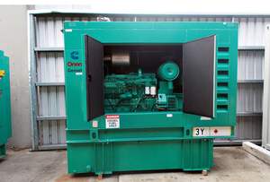 Groupe électrogène Onan d'occasion 150 kVA, type cabine ouverte, démarrage automatique ATS, fréquence 50 Hz, courant nominal 20 A - Product Image 3