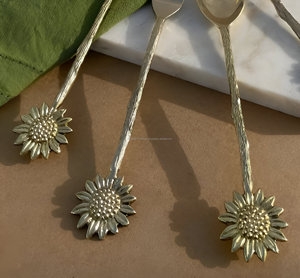Utensilios de servicio de lujo de acero inoxidable y latón con mango de girasol-Juego de 4 piezas de alta calidad - Product Image 4