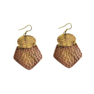 Boucles d'oreilles pour femmes de qualité standard, nouveau design, pour les événements de mariage et autres fonctions, design décoratif, meilleurs accessoires de mode - Product Image 3