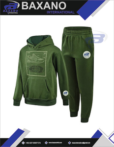Ensemble de survêtement pour hommes New Regular Fit Winter : Sweat à capuche imprimé vert olive et pantalon de jogging, style Anime - Product Image 6