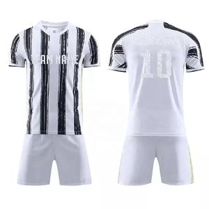 Ensembles d'uniformes de football sur mesure, haute qualité, 100% polyester, maillot et short de football avec logo personnalisé, couleur personnalisée, pour hommes adultes - Product Image 3