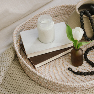 Tienphong, venta al por mayor, bandeja de mimbre de ratán blanqueada redonda tejida Vintage 2025 con asas para mesa de comedor, consola, detalles para el hogar - Product Image 2