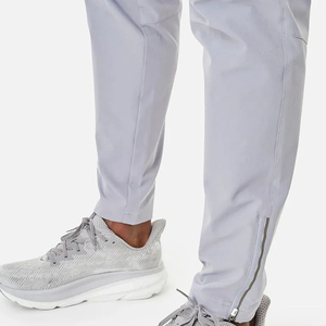 Chándal cortavientos de invierno con estilo para hombre, tejido impermeable cálido con capucha de tormenta de triple ajuste y cremallera frontal - Product Image 6