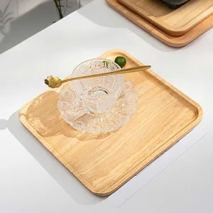 Plateau de service carré en bois décoratif fait à la main, design moderne et luxueux pour les mariages, les fêtes de bienvenue, taille personnalisée, nourriture - Product Image 1