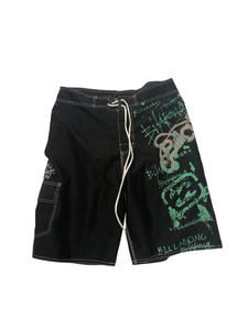 Pantalons courts d'occasion de qualité supérieure, différents modèles et tailles, fabriqués en Australie - Product Image 2