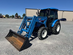 Tractor Compacto Usado en Excelentes Condiciones, 70HP, LS 4WD, Diésel, con Cargador Frontal y Sistema de Cambio Shuttle, en Venta - Product Image 1