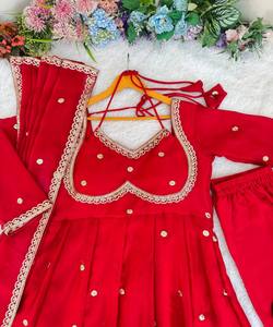 Robe de mariée en satin FENDY avec broderie de sequins, travail en coton, bas et dupatta, prix de gros, luxe ethnique - Product Image 3