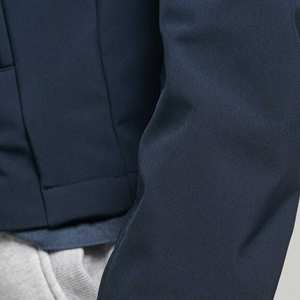 Venta caliente Nueva llegada Chaqueta Softshell En Precio al por mayor Venta al por mayor Ropa al aire libre Hombres Chaqueta Softshell - Product Image 6