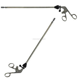 Pinza de agarre giratoria laparoscópica con mango de trinquete manual de acero inoxidable CE ISO13485 para cirugía de precisión - Product Image 3