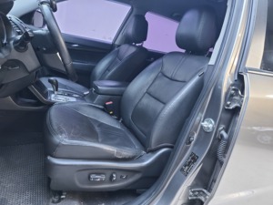 SUV K1A Sorento R TLX 2010 *2 CLÉS+HID+V.SIÈGES* avec sièges en cuir, voiture d'occasion en bon état, bien entretenue, sans accident, conduite à gauche - Product Image 4