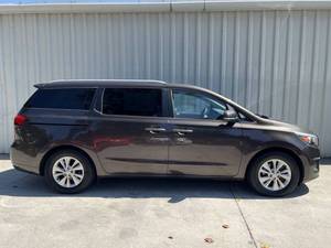 Precio bajo, Kia Sedona LX 2016, auto usado en venta - Product Image 5