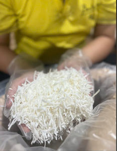 Carne de coco seca de Vietnam, tiras gruesas, rico sabor a coco, pedidos al por mayor bienvenidos, servicio de reenvasado OEM, capacidad de exportación estable - Product Image 6