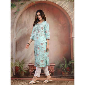 Kurta de Algodón Verde Bordada para Mujer, Blusa Modesta - Product Image 3